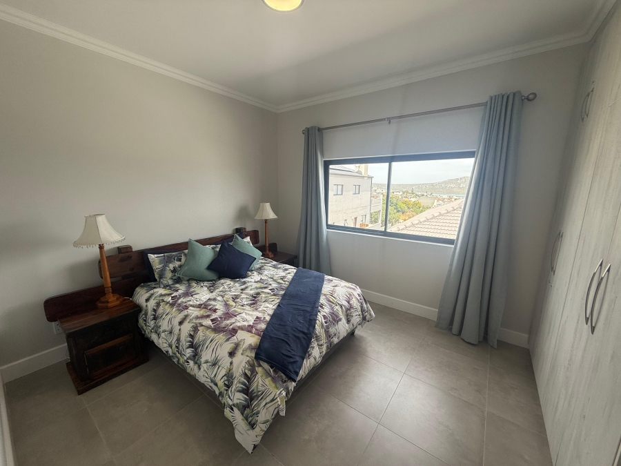 5 Bedroom Property for Sale in Myburgh Park Western Cape